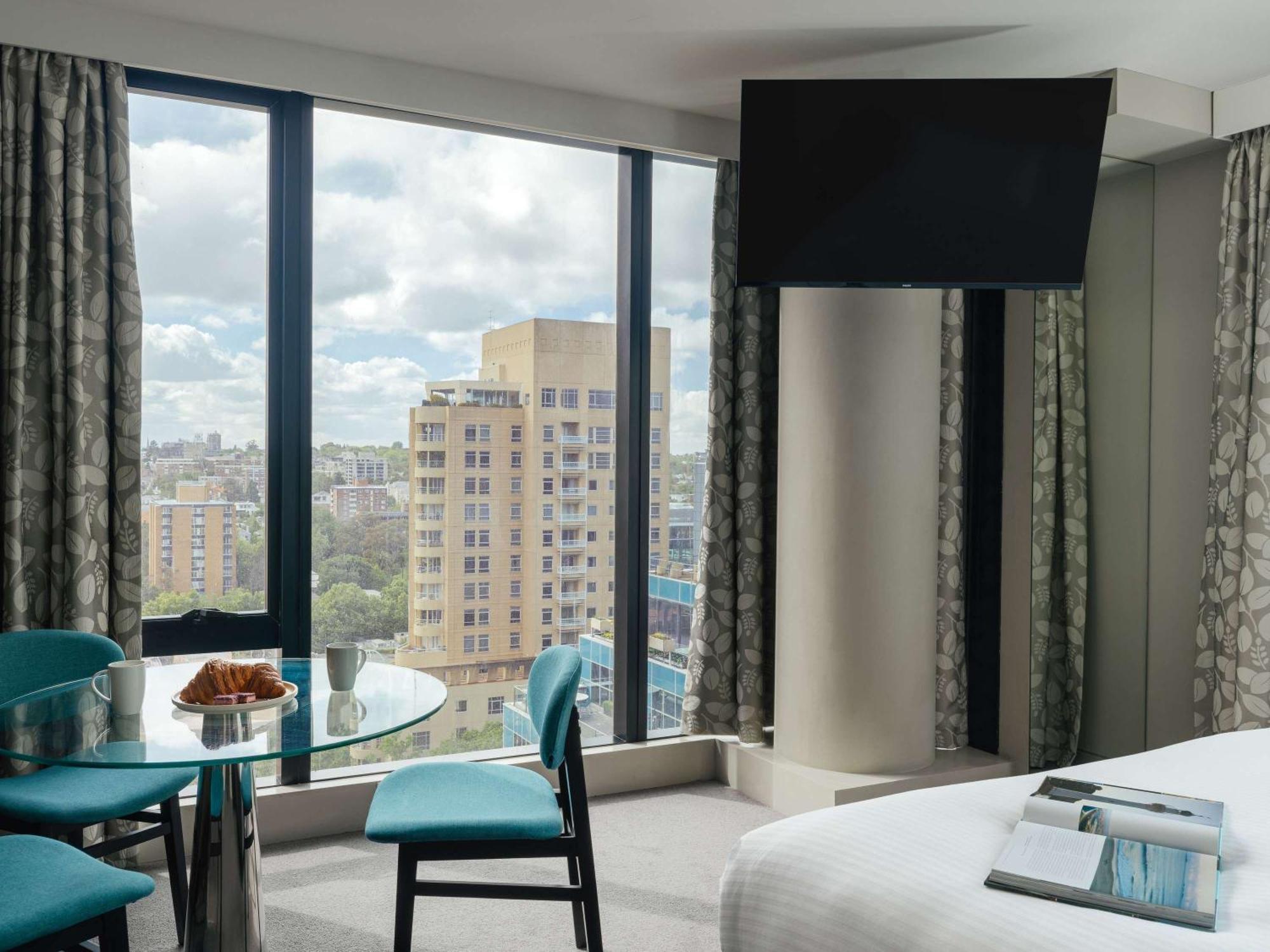 The Olsen Melbourne Art Series Kültér fotó A room at the hotel
